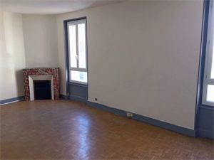 t3 à la location -   63000  CLERMONT FERRAND, surface 70 m2 location t3 - UBI438038351